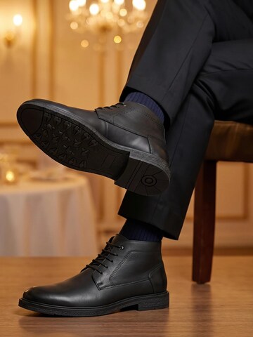 ALLTHEMEN Chukka Boots 'Zeit' in Black