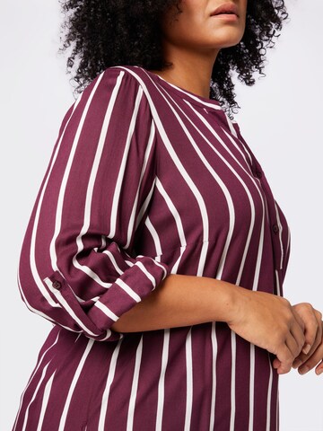 KAFFE CURVE - Blusa 'SIDA' en rojo