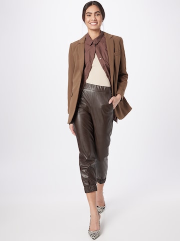 DRYKORN Tapered Pants 'RASE' in Brown