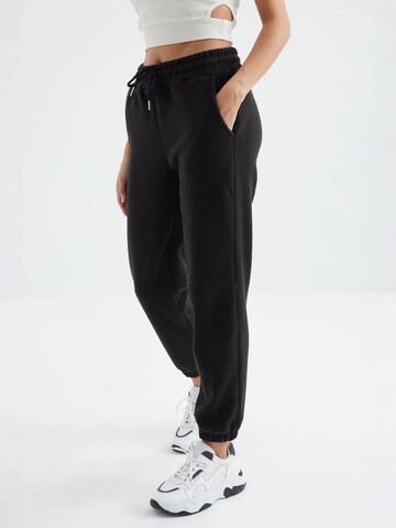 regular Pantaloni sportivi di Tommy Life in nero