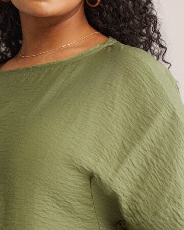 T-shirt WE Fashion en vert