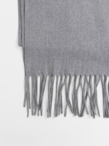 L'Arte Milano Shawl in Grey