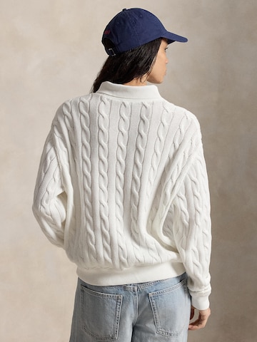 Pulover de la Polo Ralph Lauren pe alb