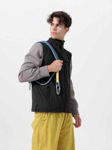 YOUTHUP Vest in Black