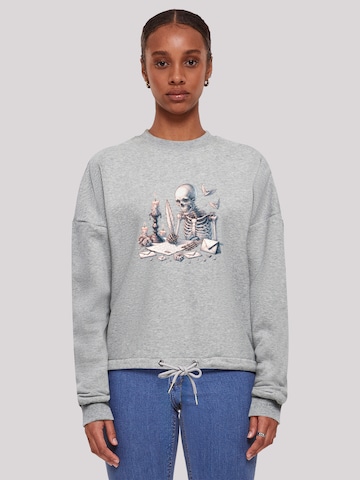 Sweat-shirt 'Skelett Liebesbrief Valentinstag' F4NT4STIC en gris : devant