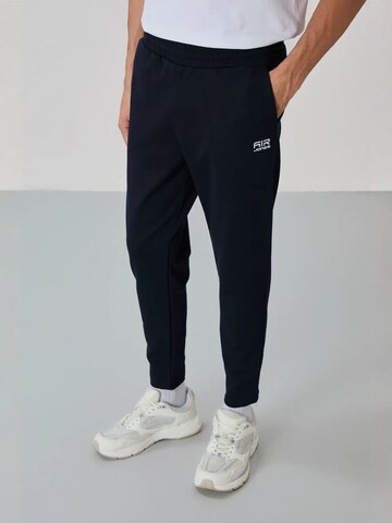 Tommy Life - Fato de desporto em cinzento