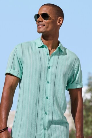 JOHN DEVIN Regular fit Button Up Shirt in Green