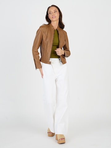 JCC Tussenjas 'Cabira' in Bruin