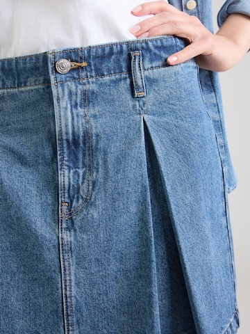 Calvin Klein Jeans Пола в синьо