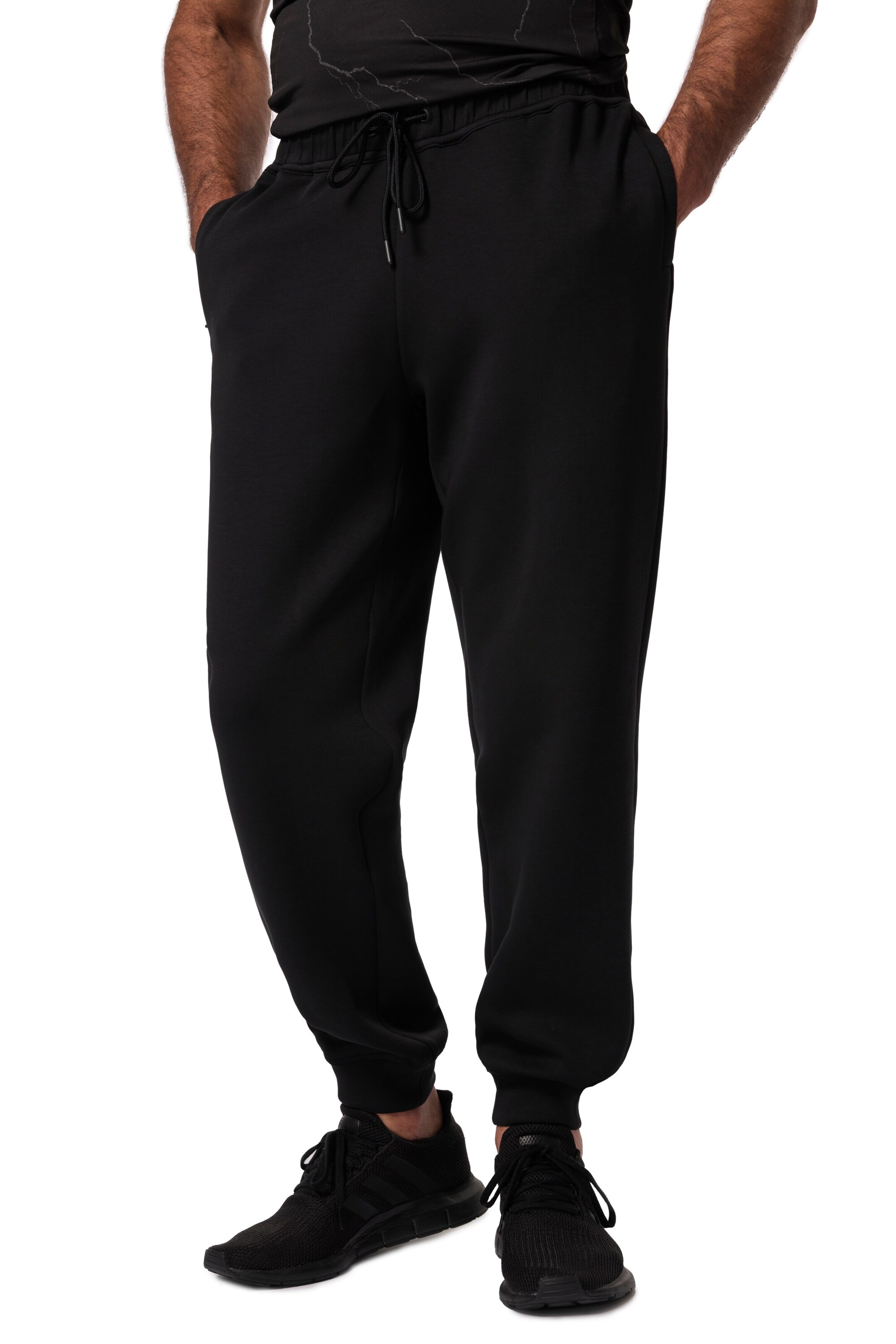 JAY-PI Loosefit Sporthose in Schwarz: Vorderseite