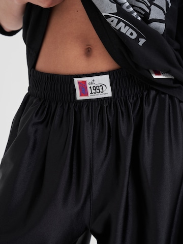 AND1 Loosefit Bukser i sort