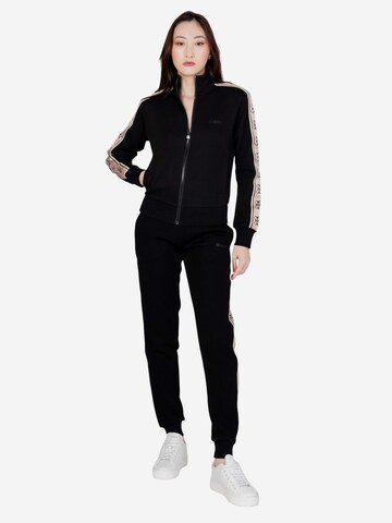 regular Pantaloni sportivi 'BRITNEY JOGGER V2YB15 KB3P2' di GUESS in nero