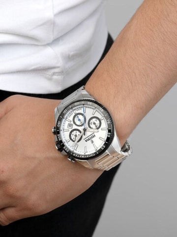 FESTINA Zegarek analogowy 'Chronograph TIMELESS CHRONOGRAPH' w kolorze srebrny