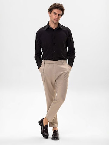 Antioch Regular Fit Skjorte i sort