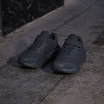 Sneaker 'Runfalcon 6' di ADIDAS SPORTSWEAR in nero