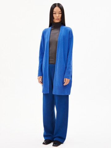 Cardigan 'Kassandraa' ARMEDANGELS en bleu