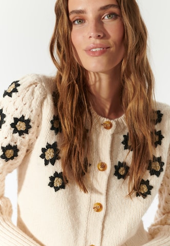 Dea Kudibal Cardigan 'Felinedea ' i beige