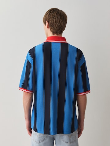 T-Shirt Next en bleu