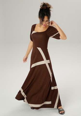 Aniston SELECTED Dress in Brown: front