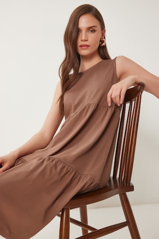 Happiness İstanbul Sommerkjole i brun