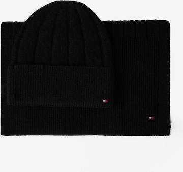 TOMMY HILFIGER Pipo värissä musta: etupuoli