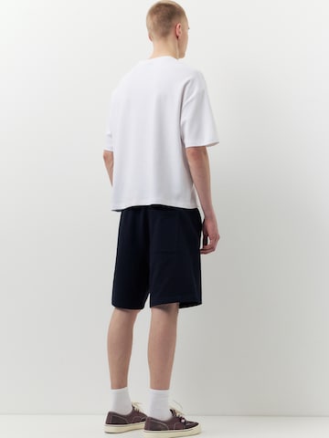 Pull&Bear Loosefit Housut 'STWD' värissä musta