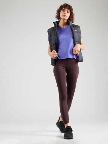 On Skinny Workout Pants in Red