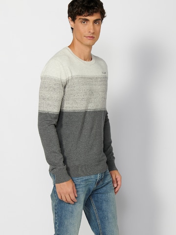 Pull-over KOROSHI en gris