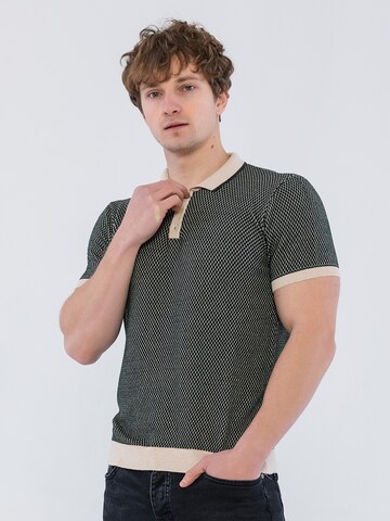 Tricou 'Izaiah' de la Felix Hardy pe verde