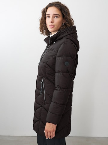 ONUA Winter Jacket 'Aurora' in Black