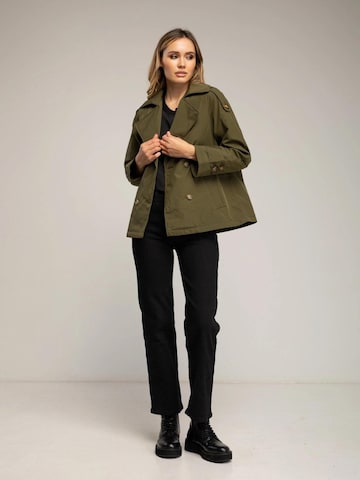 Tantra Between-Season Jacket in Green