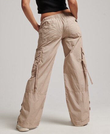 Wide Leg Pantalon cargo Superdry en beige