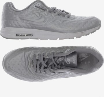 NIKE Sneaker 43 in Grau: predná strana