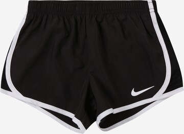 Nike Sportswear Regular Housut värissä musta: edessä
