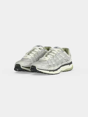 Nike Sportswear Nízke tenisky - Sivá