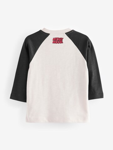 T-Shirt Next en blanc