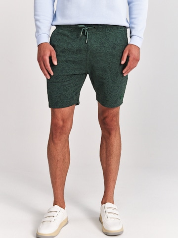 Shiwi Regular Shorts in Grün: predná strana