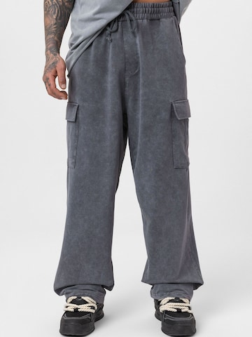 Dandalo Baggy Cargo trousers in Grey: front