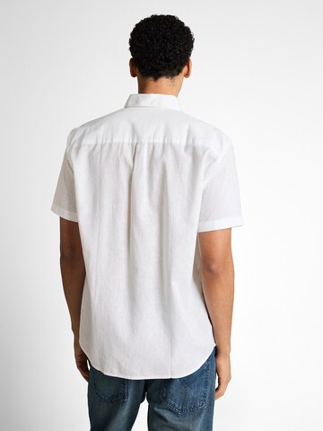 Regular fit Cămașă de la TOM TAILOR DENIM pe alb