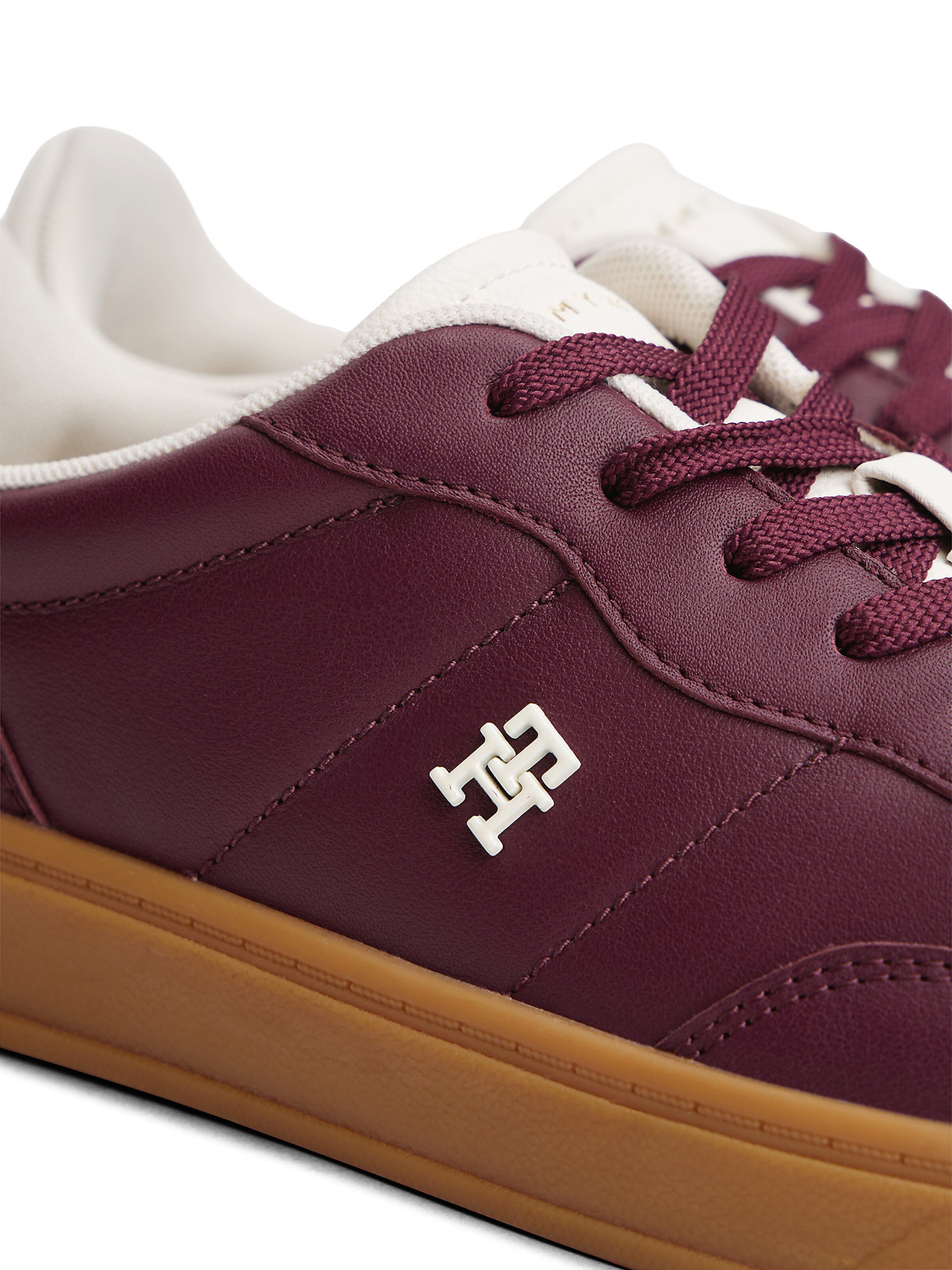 TOMMY HILFIGER Sneaker in Rot