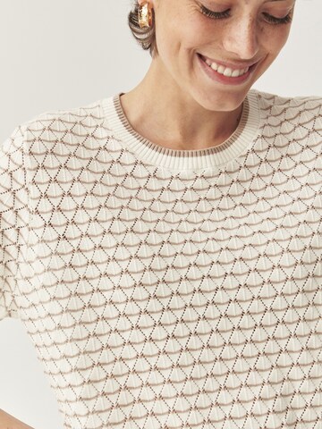 TATUUM Blouse in Beige