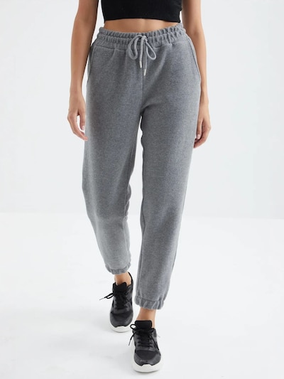 Tommy Life Sports trousers in L in Grey, Item view