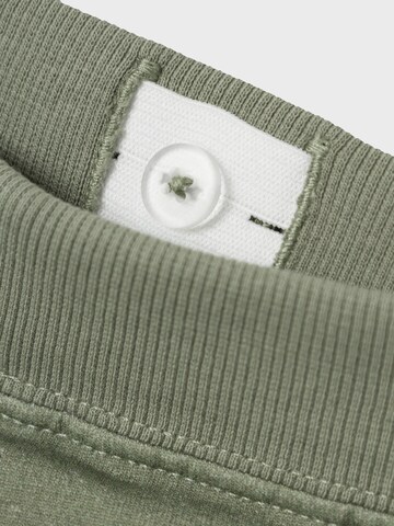 NAME IT Tapered Pants in Green