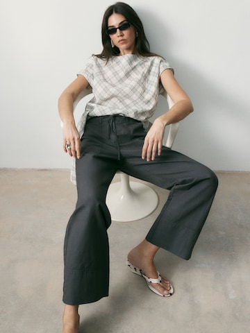 Bhoem Loose fit Pants in Grey