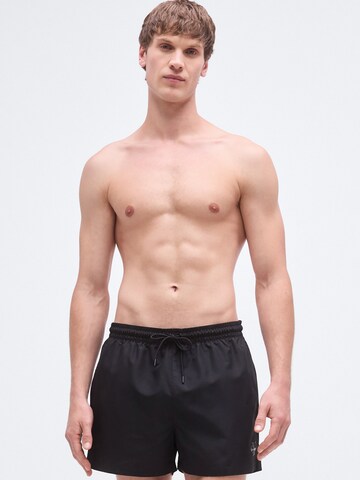Calvin Klein Swimwear Badeshorts in Schwarz: Vorderseite