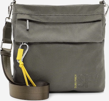 Suri Frey Shoulder Bag in Green: front