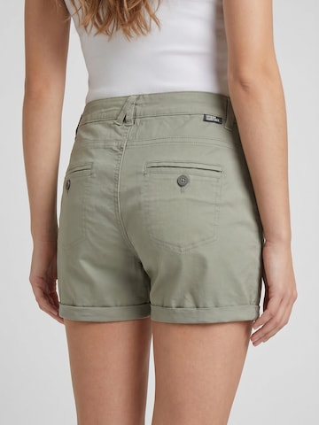 Urban Surface Regular Trousers in Green