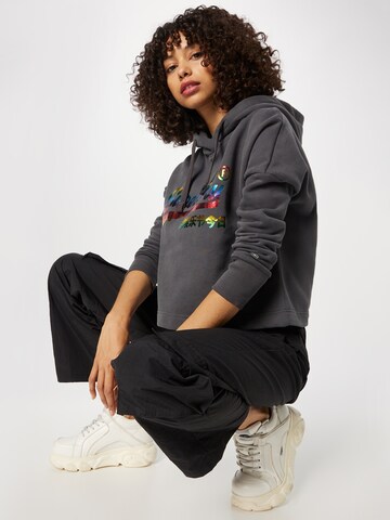 Superdry - Sweatshirt em cinzento