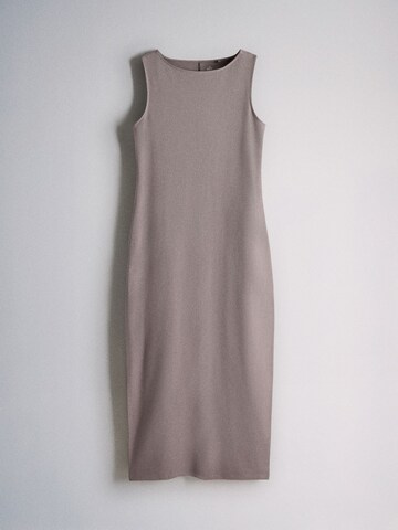 The Set Kleid in Beige
