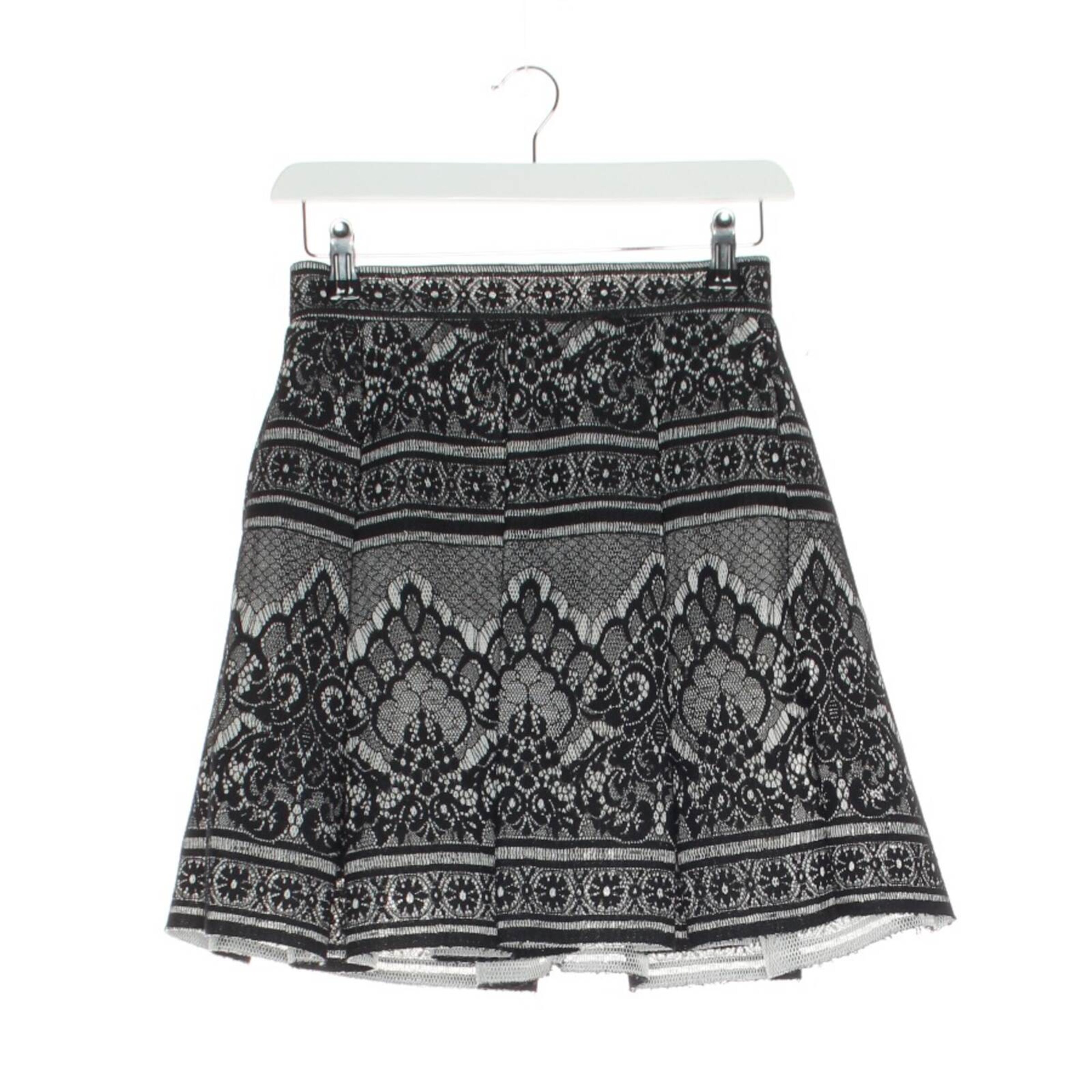 Maje Skirt in XS in Black: front